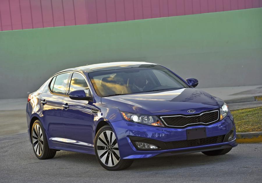  Kia Optima 2012 года  (фото 27 из 40)